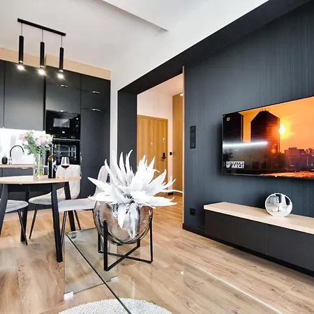 Black Butterfly By Housine Apartment